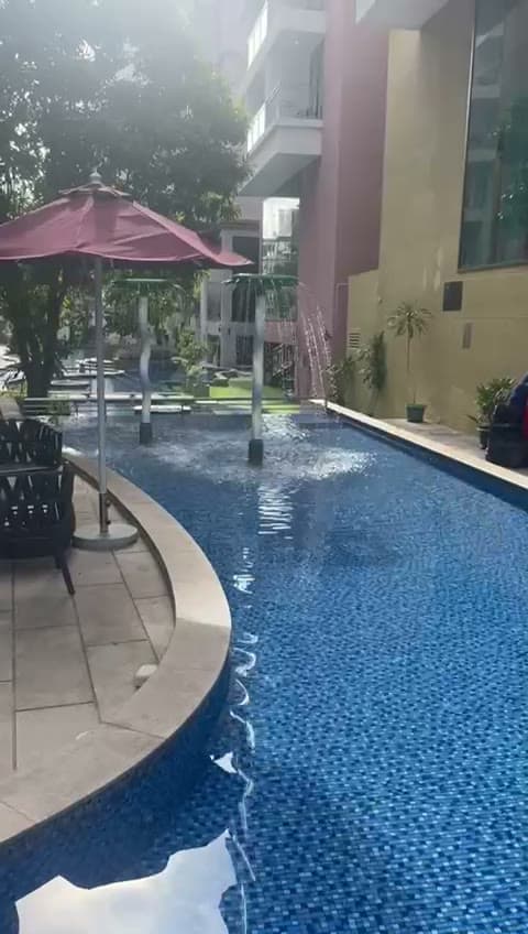 Water Fountains — clip 4