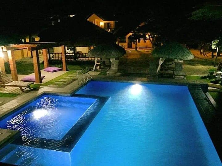 Swimming Pool Construction — Commercial project